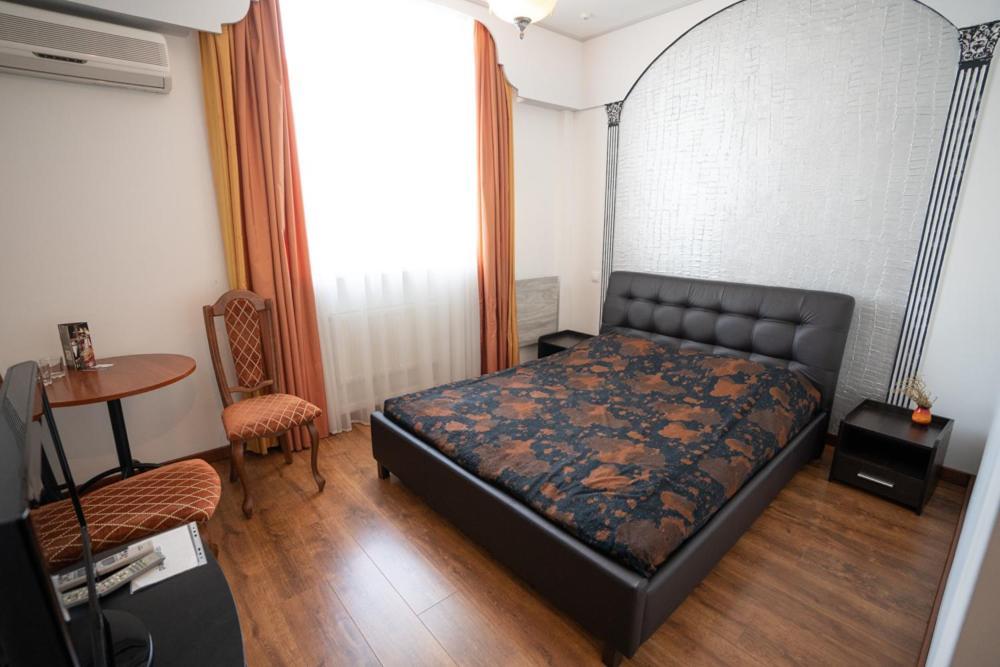 Hotel Piano Kijów Zewnętrze zdjęcie